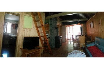 Słowacja Chata Šaštín - Stráže, Zewnątrz